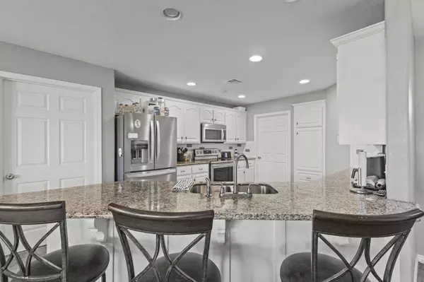 4085 Lake Arthur Dr, Port Arthur, TX 77627