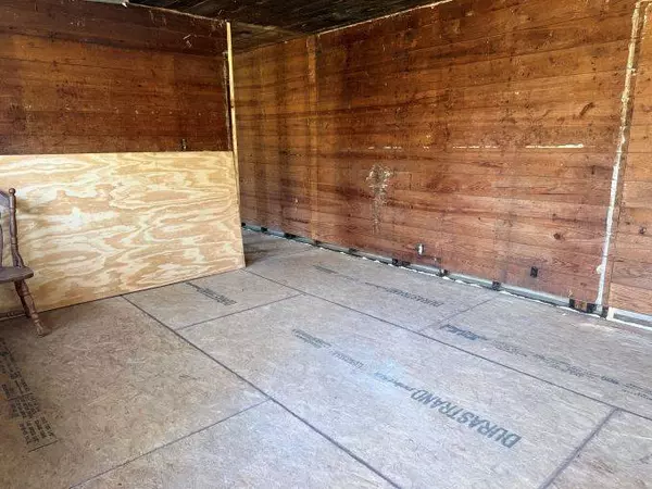 870 W Davis Loop, Vidor, TX 77662