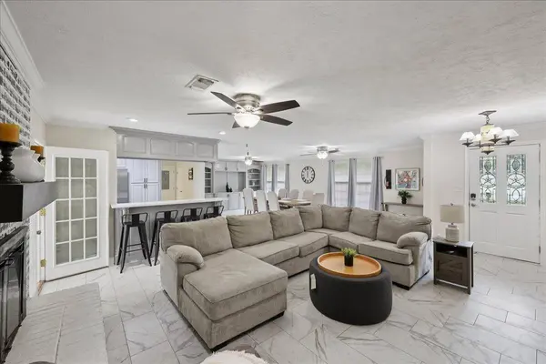 167 Ridgewood St, Bridge City, TX 77611