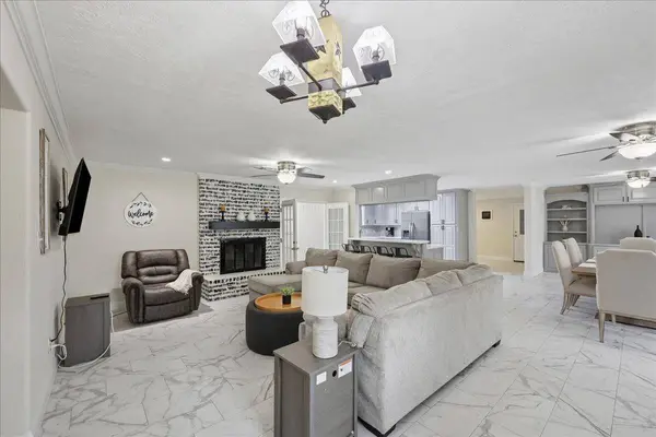 167 Ridgewood St, Bridge City, TX 77611