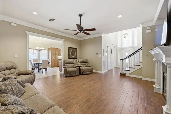 405 Pintail LN, Orange, TX 77630