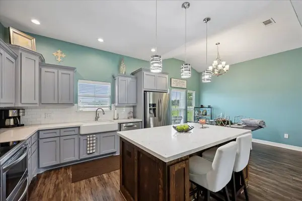 237 Private Road 8101, Buna, TX 77612