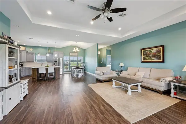 237 Private Road 8101, Buna, TX 77612