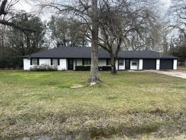 4595 Eaves Rd, Vidor, TX 77662