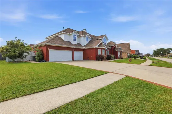 6965 Brazos Ave, Port Arthur, TX 77642