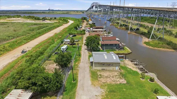 TR 87E & TR87F Rainbow Ln, Port Arthur, TX 77642