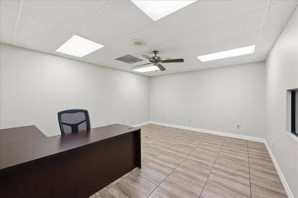 1200 N Memorial Fwy, Nederland, TX 77627