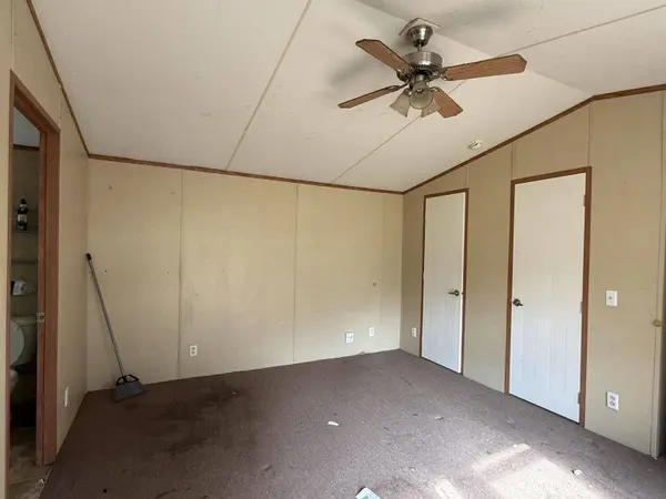 2591 Glenda Street, Orange, TX 77632