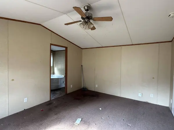 2591 Glenda Street, Orange, TX 77632