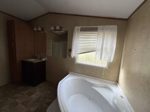 2591 Glenda Street, Orange, TX 77632