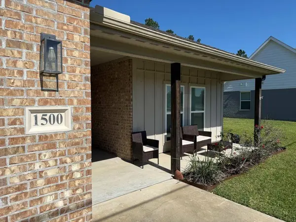 1500 HOLLY TRAILS, Sour Lake, TX 77659