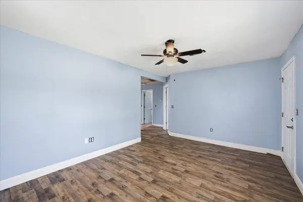 7169 LEONARD AVENUE, Groves, TX 77619