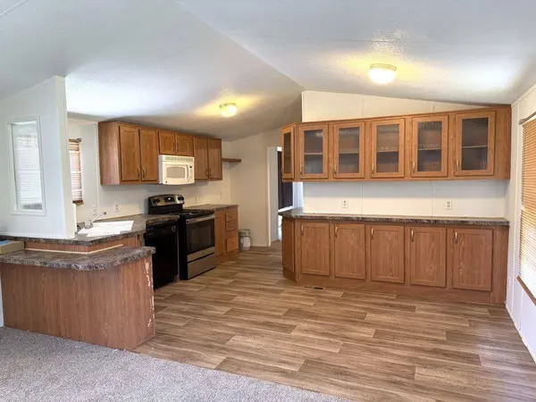 2591 Glenda Street, Orange, TX 77632