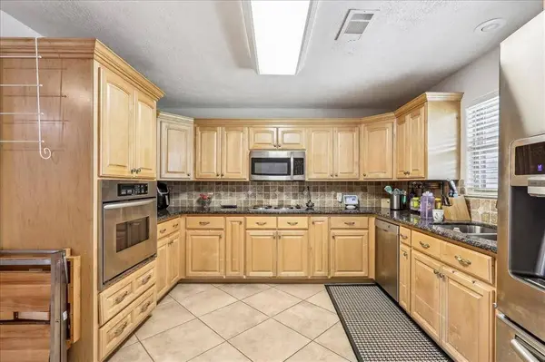 9026 Central DR, Beaumont, TX 77705