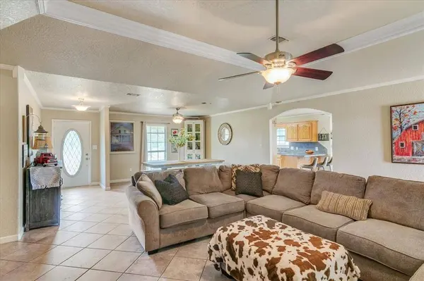 817 Norbert ST, Bridge City, TX 77611