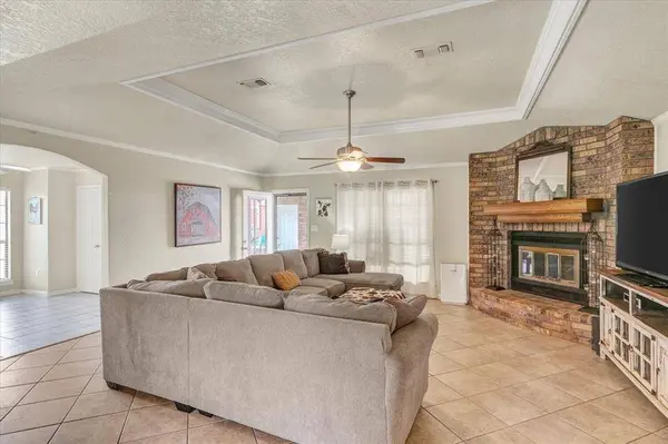 817 Norbert ST, Bridge City, TX 77611