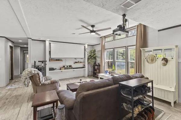 3670 Lakeview Cutoff ST, Orange, TX 77662