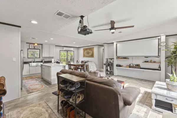 3670 Lakeview Cutoff ST, Orange, TX 77662