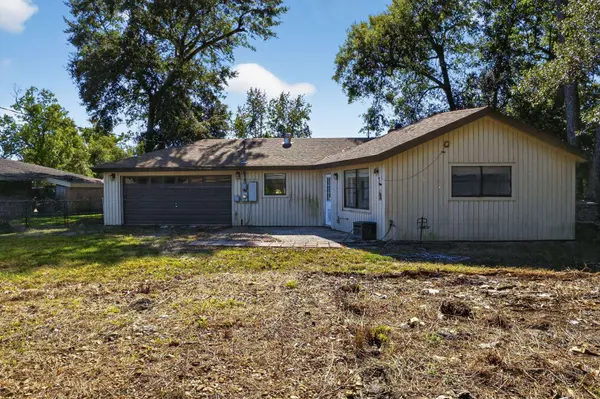 2210 Link AVE, Orange, TX 77630