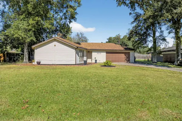 2210 Link AVE, Orange, TX 77630