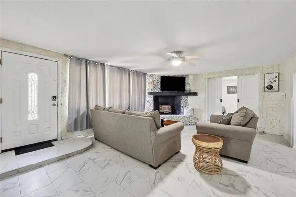 3408 Lawn Oak Dr, Orange, TX 77632