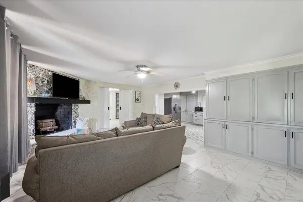 3408 Lawn Oak Dr, Orange, TX 77632