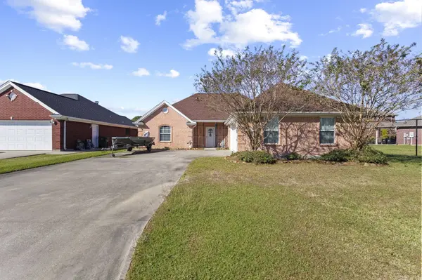4085 Lake Arthur DR, Port Arthur, TX 77642