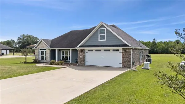 237 Private Road 8101, Buna, TX 77612