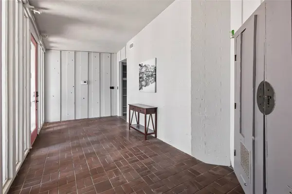 5910 Zenith ST, Beaumont, TX 77706