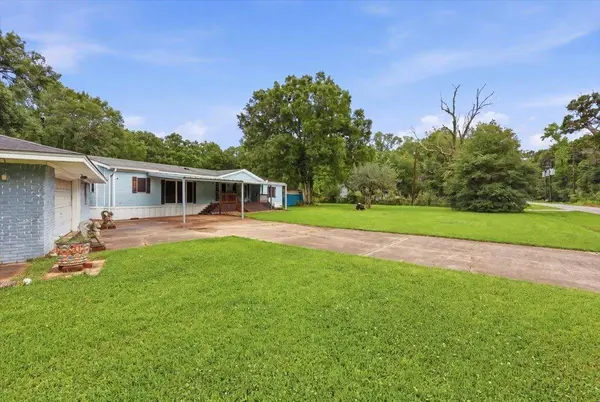 365 Connell Rd, Vidor, TX 77662