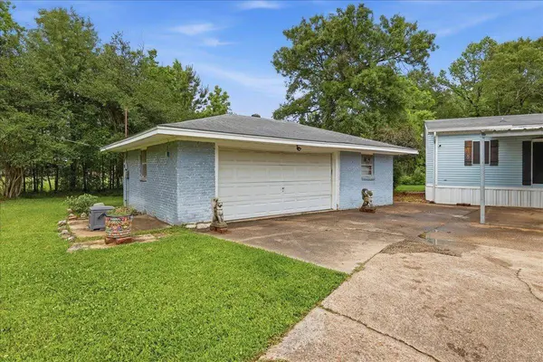 365 Connell Rd, Vidor, TX 77662