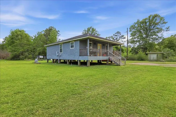 270 Pug RD, Vidor, TX 77662