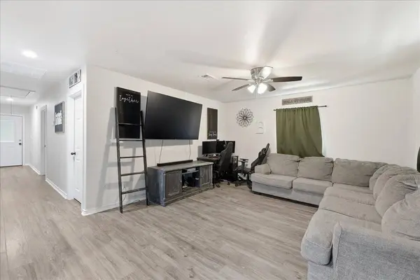 270 Pug RD, Vidor, TX 77662