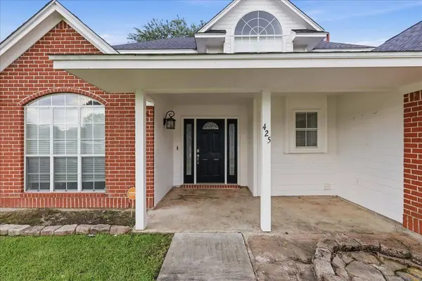 425 Blueberry ST, Bridge City, TX 77611