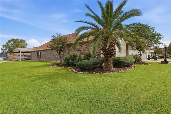 780 Adam CIR, Orange, TX 77630