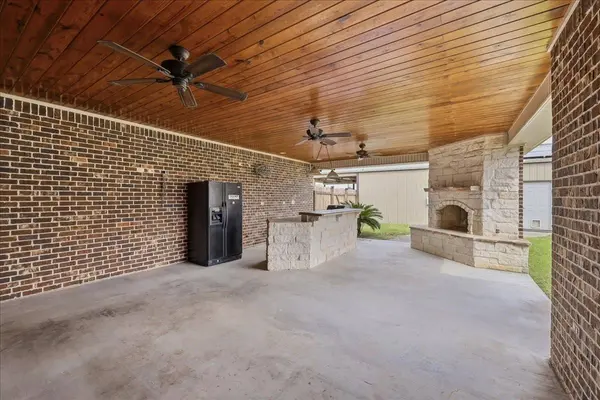 780 Adam CIR, Orange, TX 77630