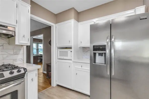 502 Melissa Ct, Port Neches, TX 77651