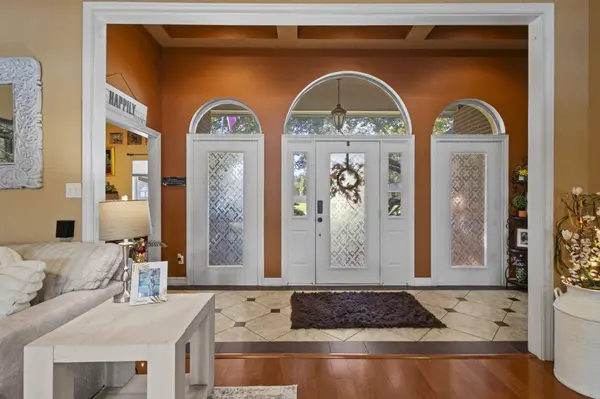 1100 Dawnwood, Orange, TX 77632