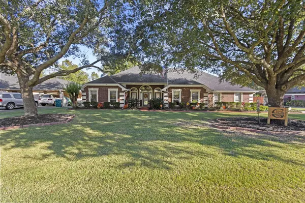 1100 Dawnwood, Orange, TX 77632