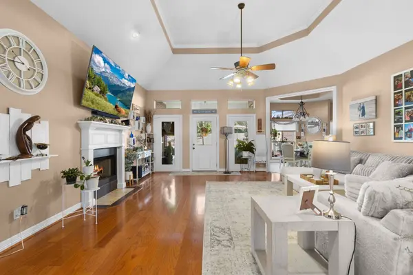1100 Dawnwood, Orange, TX 77632