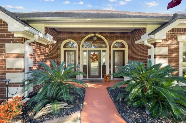 1100 Dawnwood, Orange, TX 77632