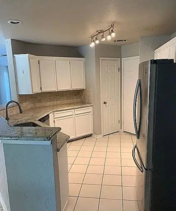 7875 Bluebonnet St, Beaumont, TX 77713