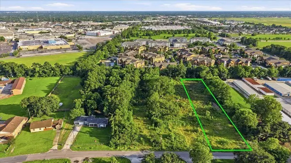 5855 & 5865 Cole Rd, Beaumont, TX 77706