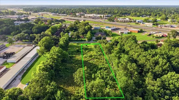 5855 & 5865 Cole Rd, Beaumont, TX 77706