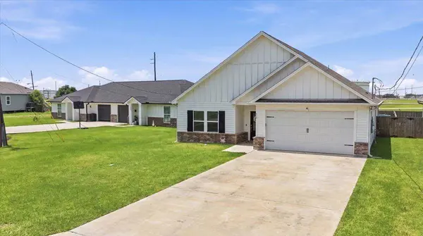 419 Canal, Port Neches, TX 77651