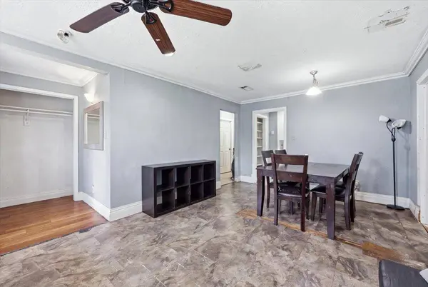 2603 Ave F, Nederland, TX 77627