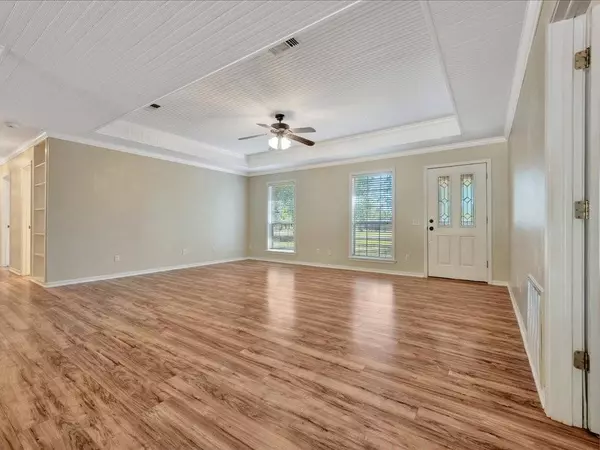 378 White Dove DR, Lufkin, TX 75901