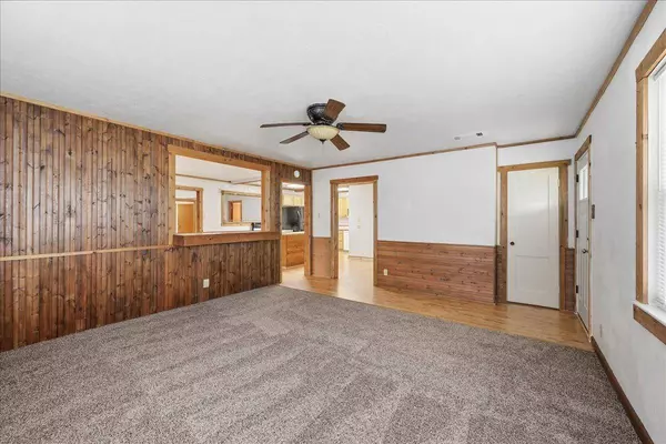 2003 Gary Ave, Nederland, TX 77627