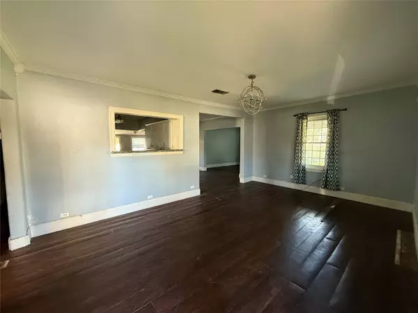 312 S 15th ST, Nederland, TX 77627