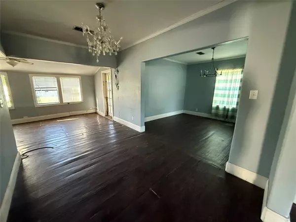 312 S 15th ST, Nederland, TX 77627